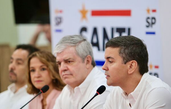 Santiago Peña reitera que Horacio Cartes debe defenderse - El Trueno