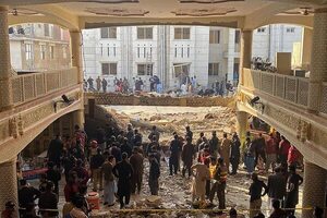 Horror en Pakistán: cerca de 50 muertos en atentado a una mezquita, mirá el video - Mundo - ABC Color