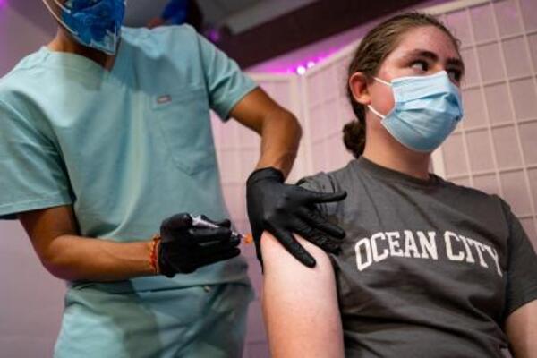 La OMS mantiene el nivel de máximo alerta por la pandemia de coronavirus, tras aumento de muertes - .::Agencia IP::.