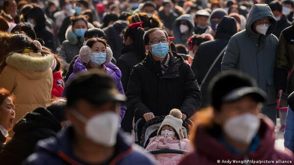 OMS mantiene el nivel máximo de alerta para la pandemia de covid-19