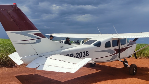 Operativo Halcón II: incautan avioneta con 265 kilos de cocaína - trece