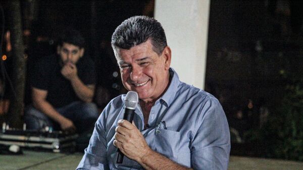 Efraín Alegre está dispuesto a extraditar a Horacio Cartes si gana en las elecciones generales - Revista PLUS