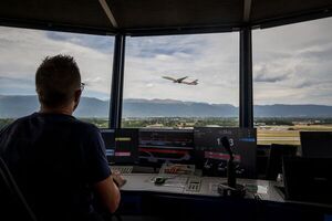 Compañía aérea anuncia un vuelo “histórico” con combustible sostenible