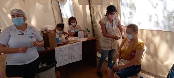 Covid-19: vacuna bivalente se aplica desde mañana a mayores de 18 años - Nacionales - ABC Color