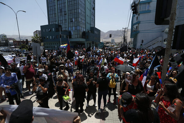 Manifestaciones en el norte de Chile para exigir más seguridad - MarketData
