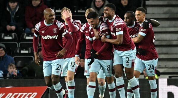 West Ham avanza en la FA Cup y se cita con el Manchester