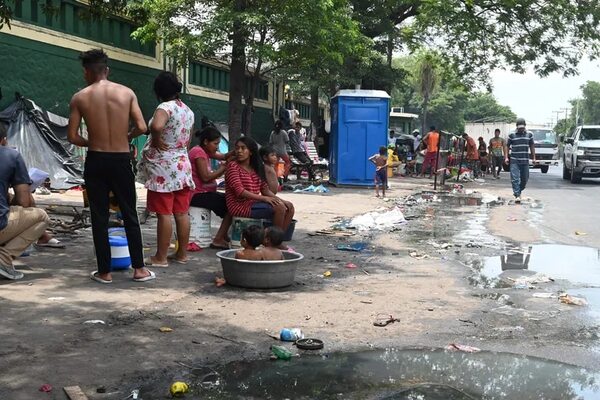 INDI: nada para los indígenas que acampan sobre avenida Artigas - Nacionales - ABC Color