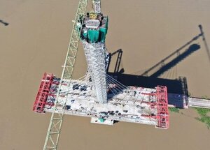 Puente Héroes del Chaco llegó a su punto más alto