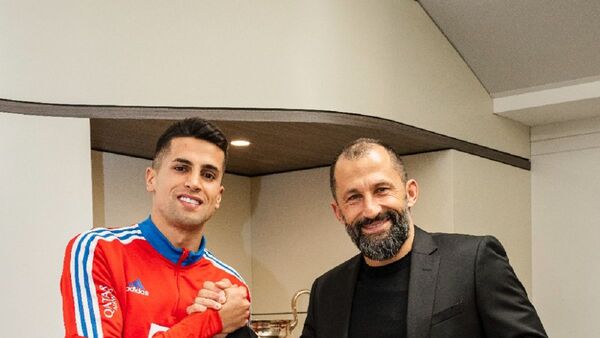 Bayern Múnich hace oficial la incorporación de Joao Cancelo