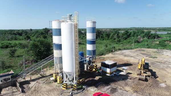 Diario HOY | Puente de la Bioceánica: implementan novedosa técnica de enfriamiento de hormigón