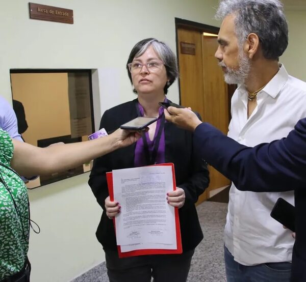 Presentan pedido de juicio político contra Hugo Velázquez - Política - ABC Color