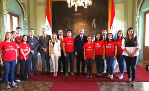 Abren convocatoria para otorgar becas universitarias y técnicas