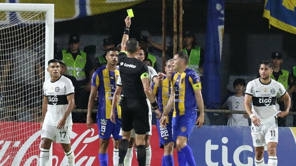 Olimpia-Luqueño: Pablo Aguilar y Denis Caniza criticaron full al arbitraje