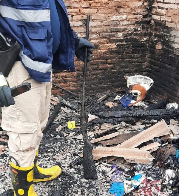 Tragedia en Villa Elisa: encuentran arma homicida en casa incendiada - Policiales - ABC Color