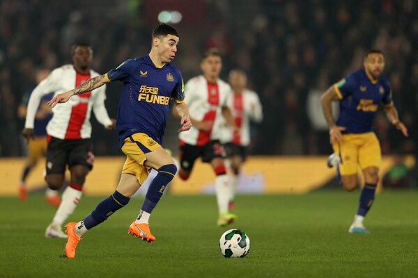 El Newcastle de Almirón va por la final de la Copa de la Liga casi 47 años después