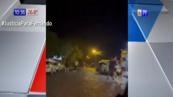 Un grupo de jóvenes se tomaron a los golpes en Honehau - Noticias Paraguay