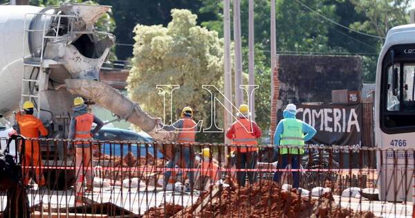 La Nación / Constructoras enfrentan escasez de proyectos, además de deuda impaga del gobierno