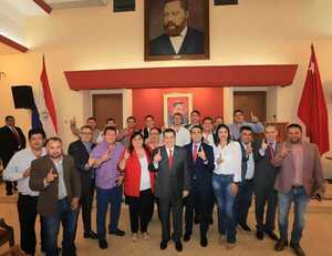 Intendentes colorados de Caaguazú manifiestan respaldo a Horacio Cartes - ADN Digital