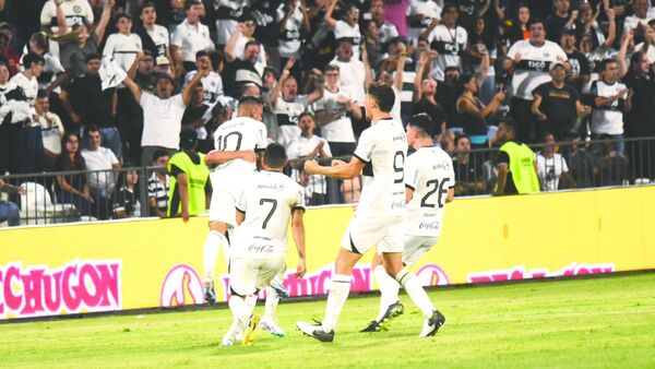 Olimpia sacó la chapa de campeón