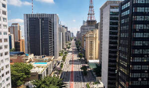 Brasil genera 2.031.982 millones de empleos en 2022, un 26,6% menos que en 2021 - Revista PLUS