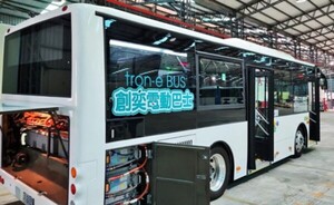 Presentan a empresarios proyecto para ensamblado de buses eléctricos