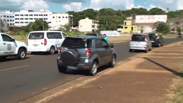 Choque y vuelco en avda. Japón