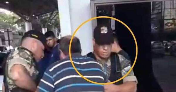 La Nación / Sumarian a militar que habría golpeado a un adulto mayor en Aduanas