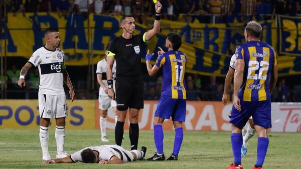 Denis Caniza: "Hubiera sido otro el resultado si el árbitro no fuera tan quisquilloso"