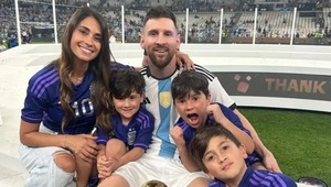 La enseñanza que dio Leo Messi a sus hijos con las figuritas del Mundial - La Prensa Futbolera