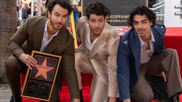 Diario HOY | Los Jonas Brothers reciben su estrella de Hollywood y lanzarán disco en mayo
