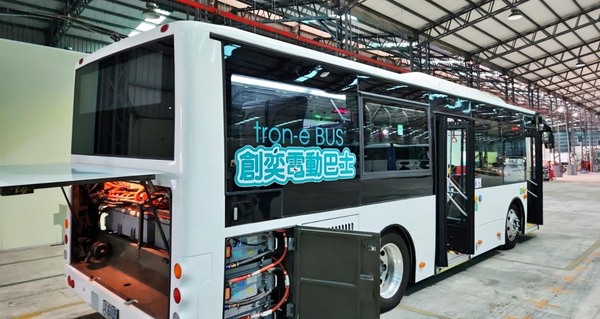 Empresarios de Taiwán pretenden ensamblar buses eléctricos en Paraguay