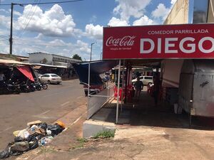 Invasión de gusanos tras ausencia del camión recolector de residuos en el Circuito Comercial