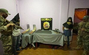 SENAD incautó potente arma, municiones y droga en Pedro Juan Caballero