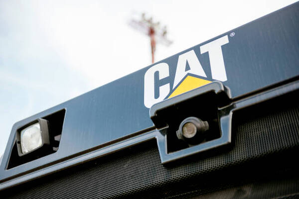 Caterpillar gana 6.705 millones de dólares en 2022, un 3,3% más que en 2021 - Revista PLUS