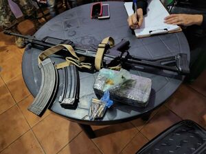Diario HOY | SENAD incautó potente arma, municiones y droga en Pedro Juan