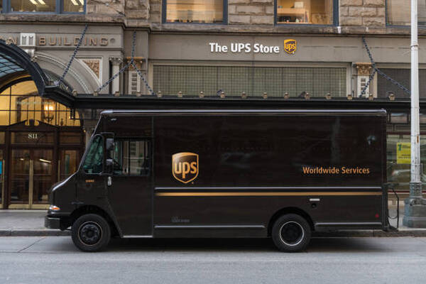 UPS gana US$ 13.853 millones de dólares en 2022, un 5,4% más que en 2021 - Revista PLUS