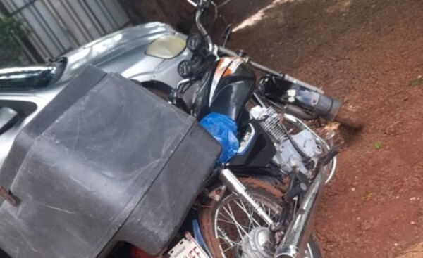 Moto habría sido abandonada por ladrones, en el barrio 23 de Octubre