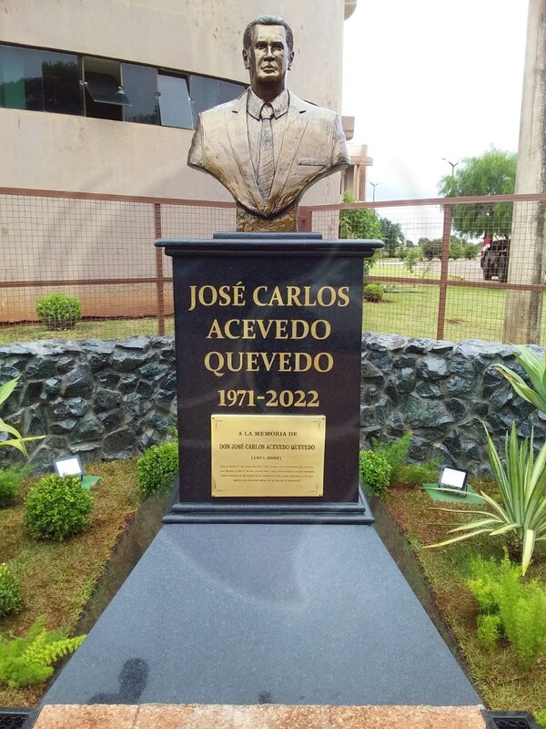 Inauguraron monumento en homenaje a José Carlos Acevedo