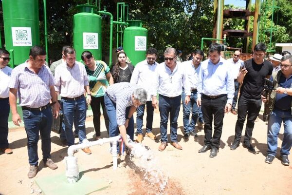 Sistema de agua potable y nuevos servicios de Salud fueron inaugurados por Abdo en Yabebyry - El Trueno