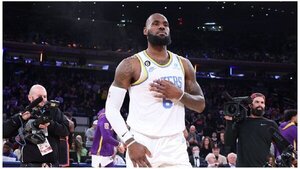 LeBron James da un paso más hacia el olimpo de la NBA