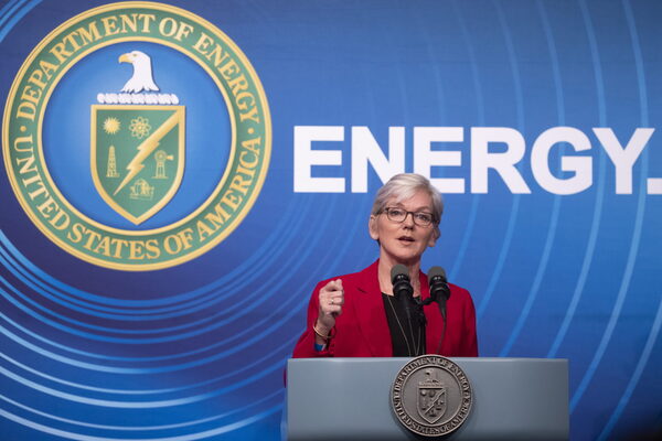 La titular de Energía de EE.UU. visita la isla de Culebra en Puerto Rico - MarketData