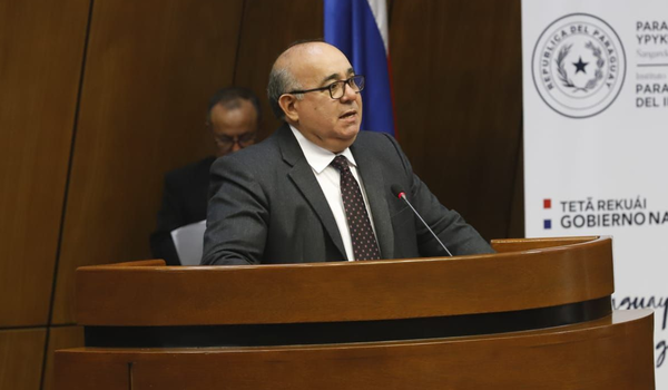 Cayo Cáceres es designado como encargado de despacho del Ministerio de Desarrollo Social - Noticiero Paraguay