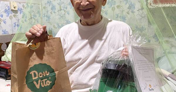 La Nación / Viral: abuelito fanático de Don Vito fue agasajado con sus empanadas favoritas