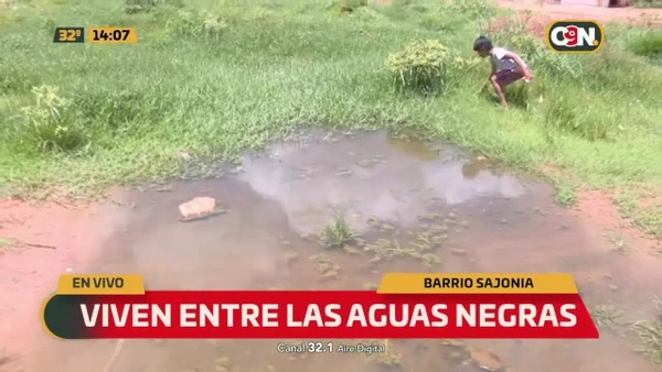 Familias viven entre las aguas negras - C9N