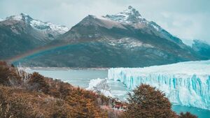 Un muerto y un herido por caída de bloque de hielo en la Patagonia de Argentina