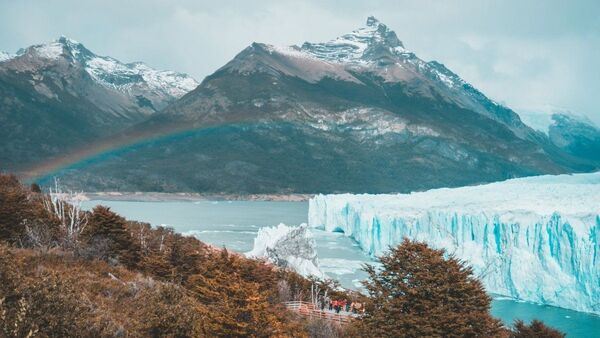 Un muerto y un herido por caída de bloque de hielo en la Patagonia de Argentina