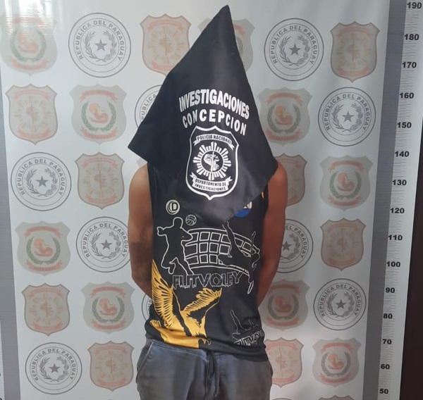 Policía detiene a joven con orden de captura