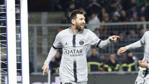 Messi y Fabián reparan las desgracias del PSG