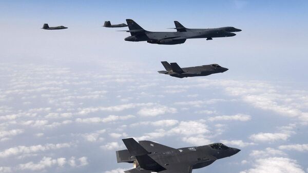 Seúl y Washington realizan ejercicios aéreos conjuntos con bombardero B-1