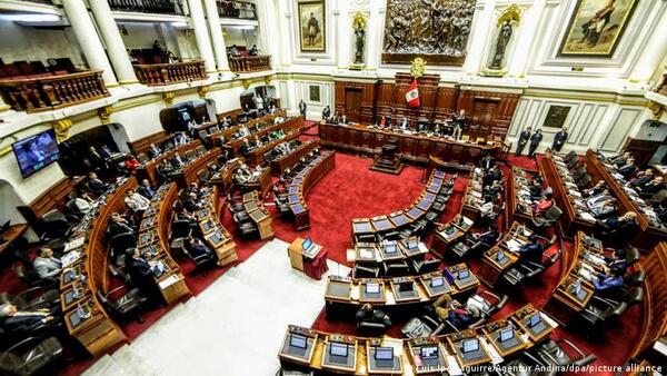 Congreso de Perú rechaza nuevamente adelantar elecciones a 2023